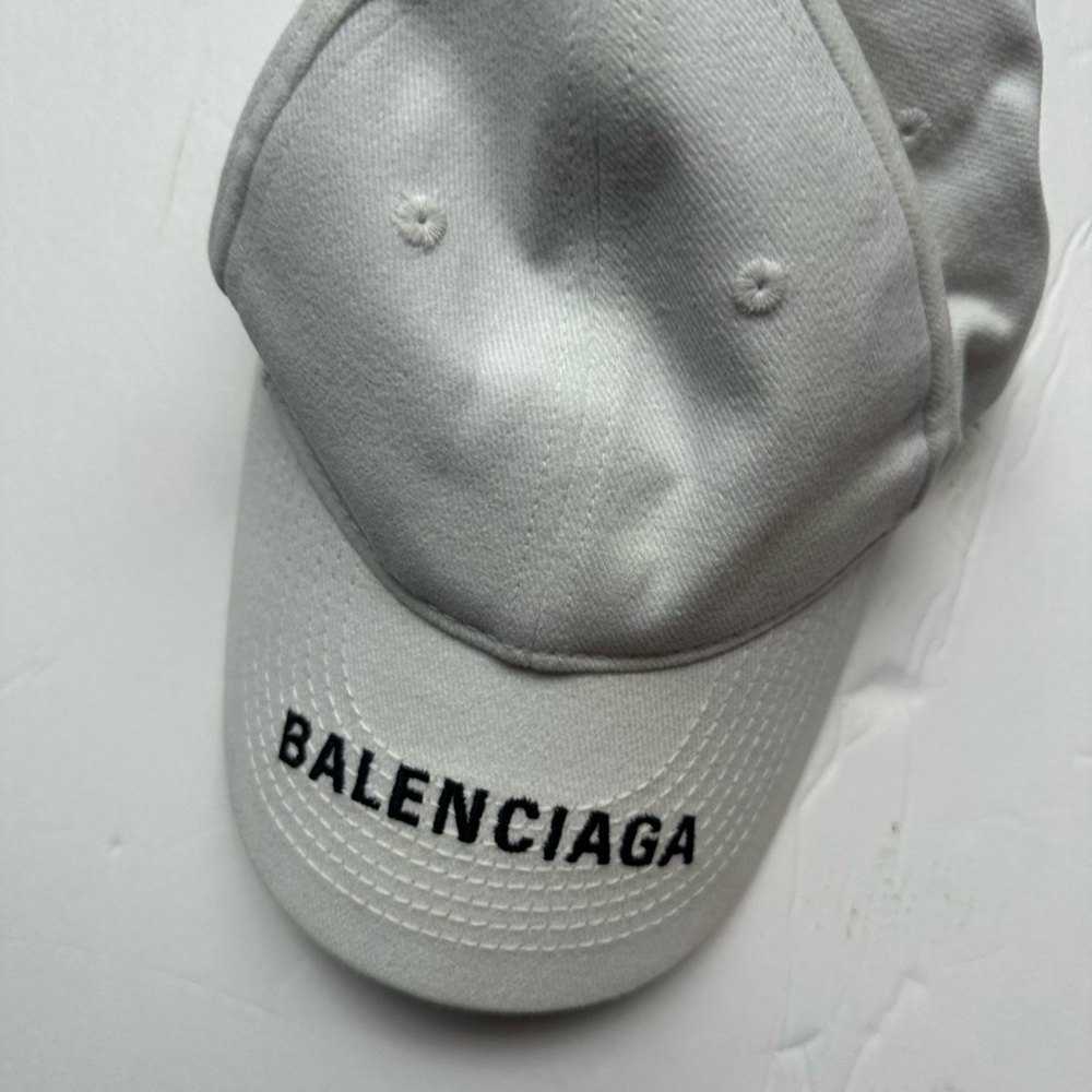 Balenciaga white baseball hat - Picture 2 of 5